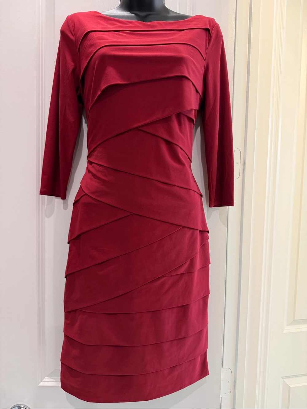 WHBM Instantly Slimming Tiered Sheath Dress Red Size 10